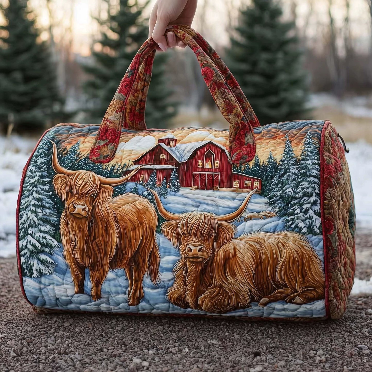 🐮💖Highland Cow Quilted Duffle Bag